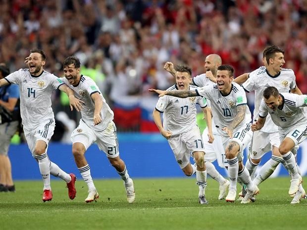Russia enters quarter finals beating Spain